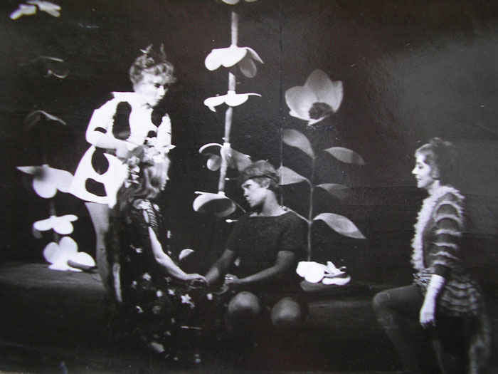 146. Кошка, которая гуляла сама по себе. Н. Клемина. 1979
